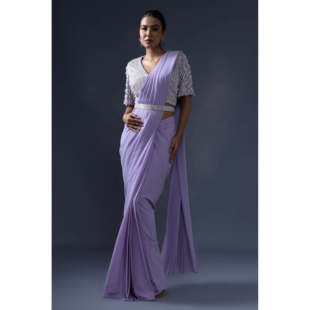 Daatri by meenakshi kakkar Pre Draped Lavender Saree With Embroidered Belt And Stitched Blouse