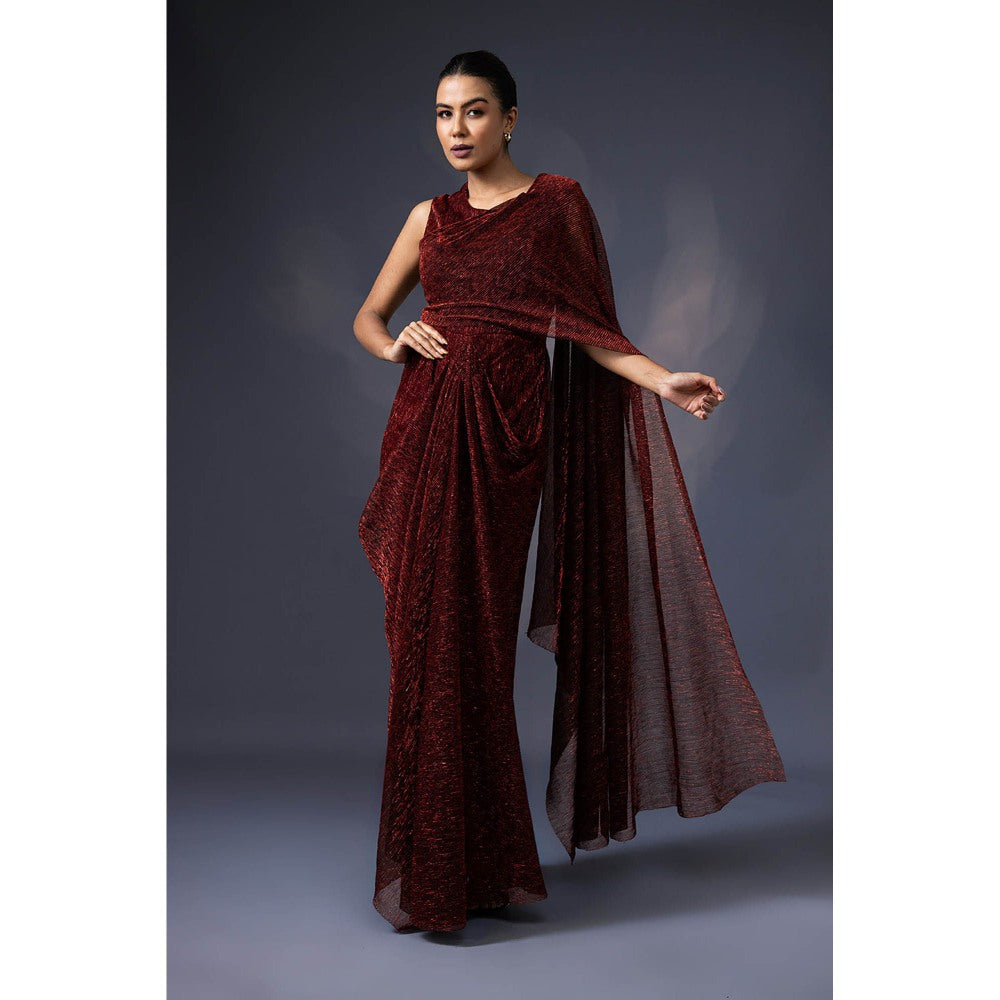 Daatri by meenakshi kakkar Red Pre-Drape Saree with Stitched Blouse