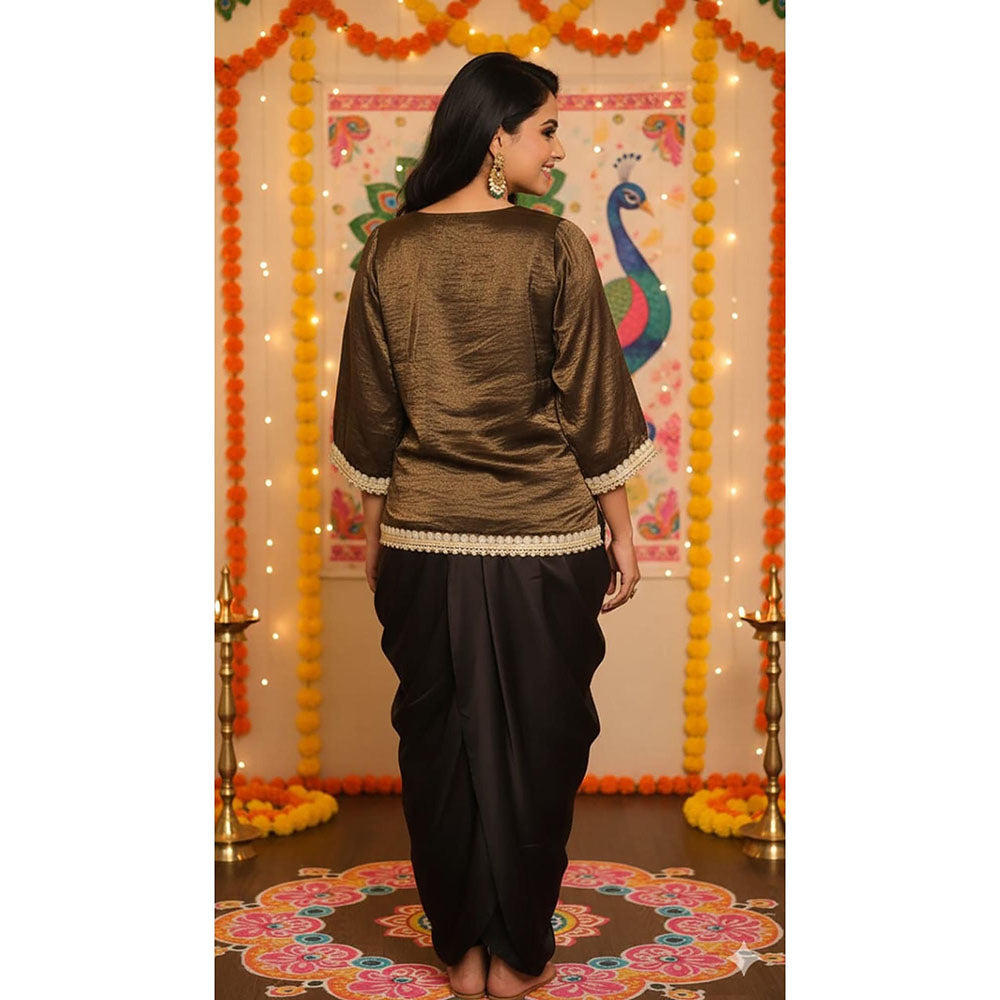 Daatri by meenakshi kakkar Brown Drape Skirt with Embroidered Short Kurta