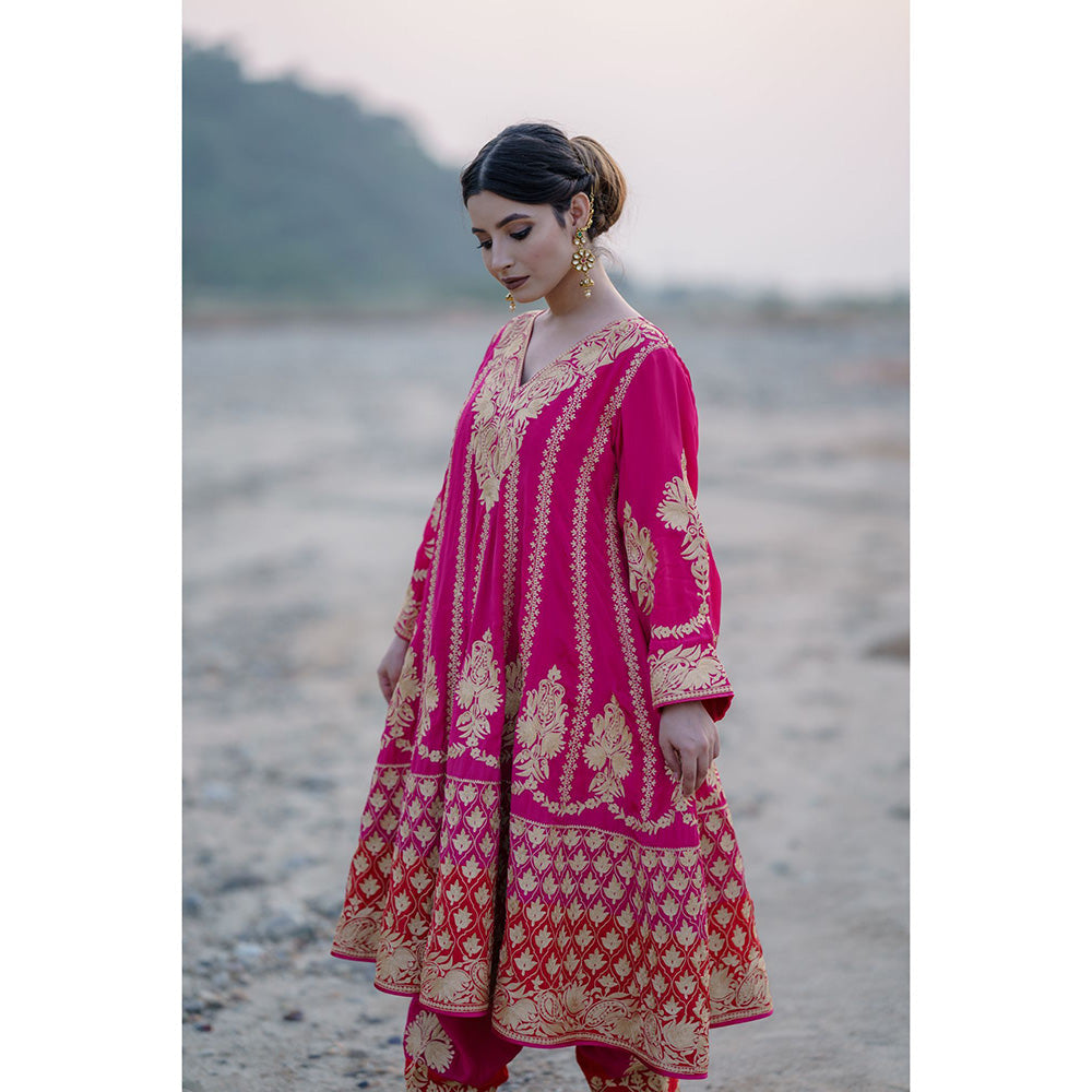 Daljit Sudan Magenta Tilla Anarkali (Set of 3)