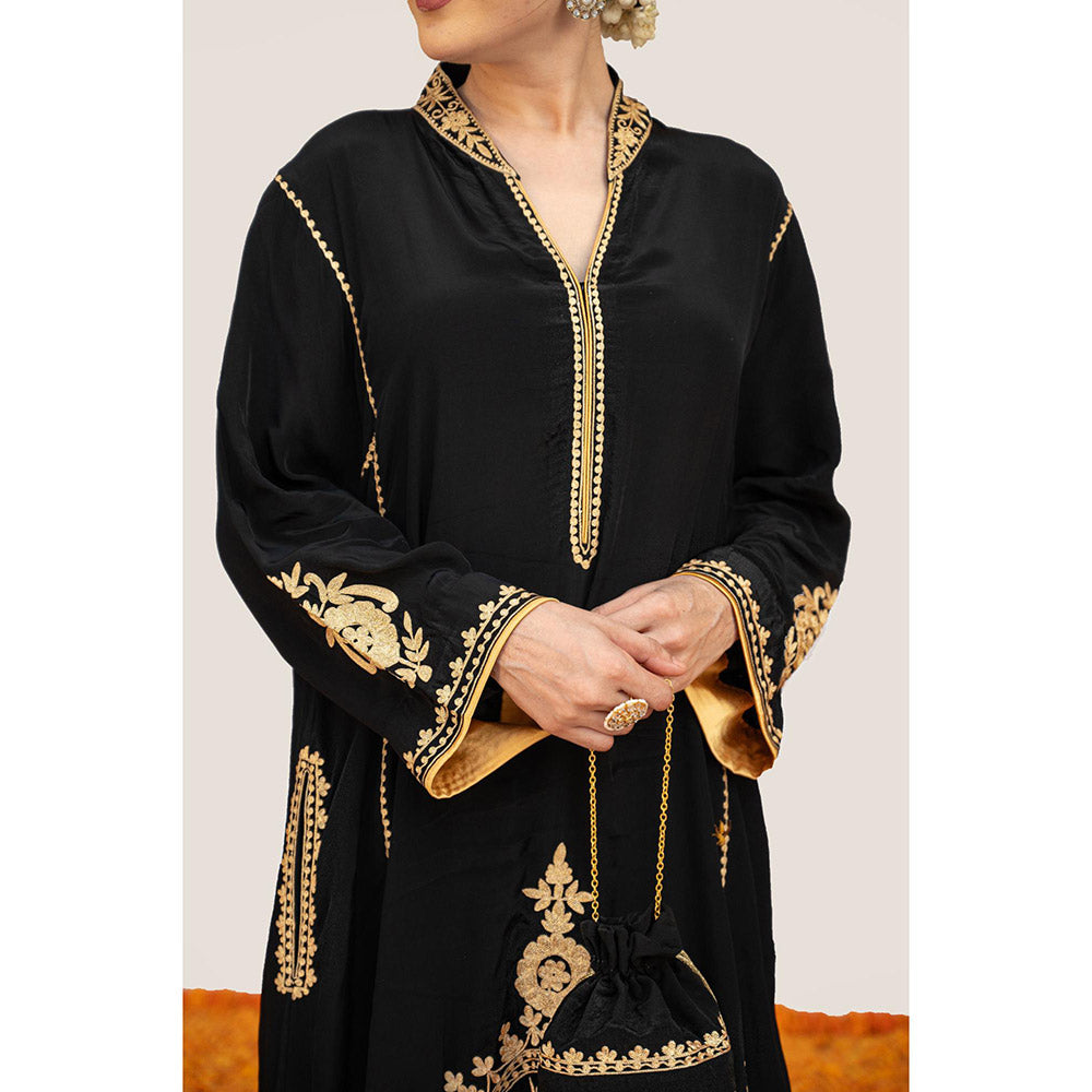 Daljit Sudan Black Crepe Aari Kurta with Pant and Potli (Set of 3)