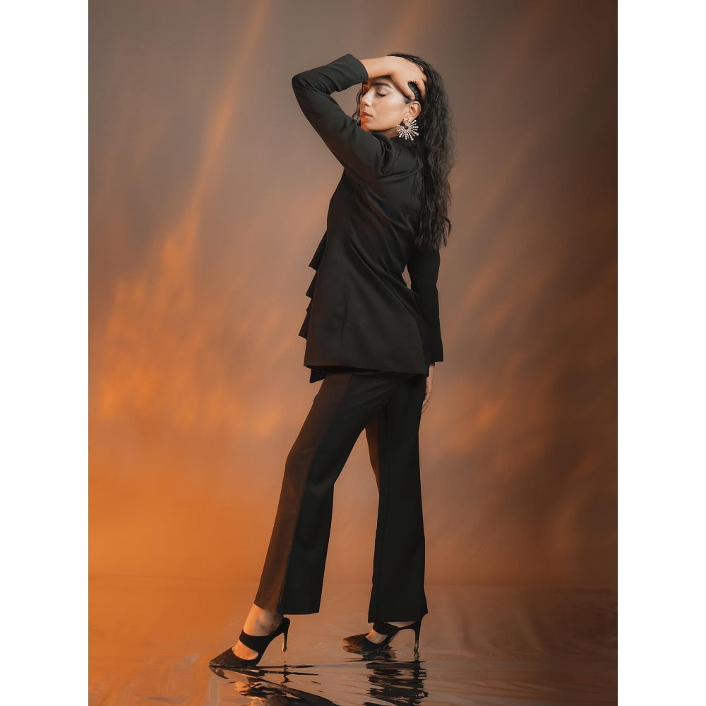 DARLING GIRL Ruffle Solid Suit