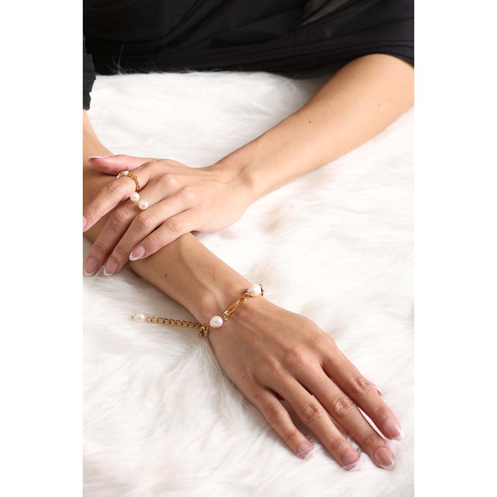 Dusala India White Everyday Elegance Bracelet