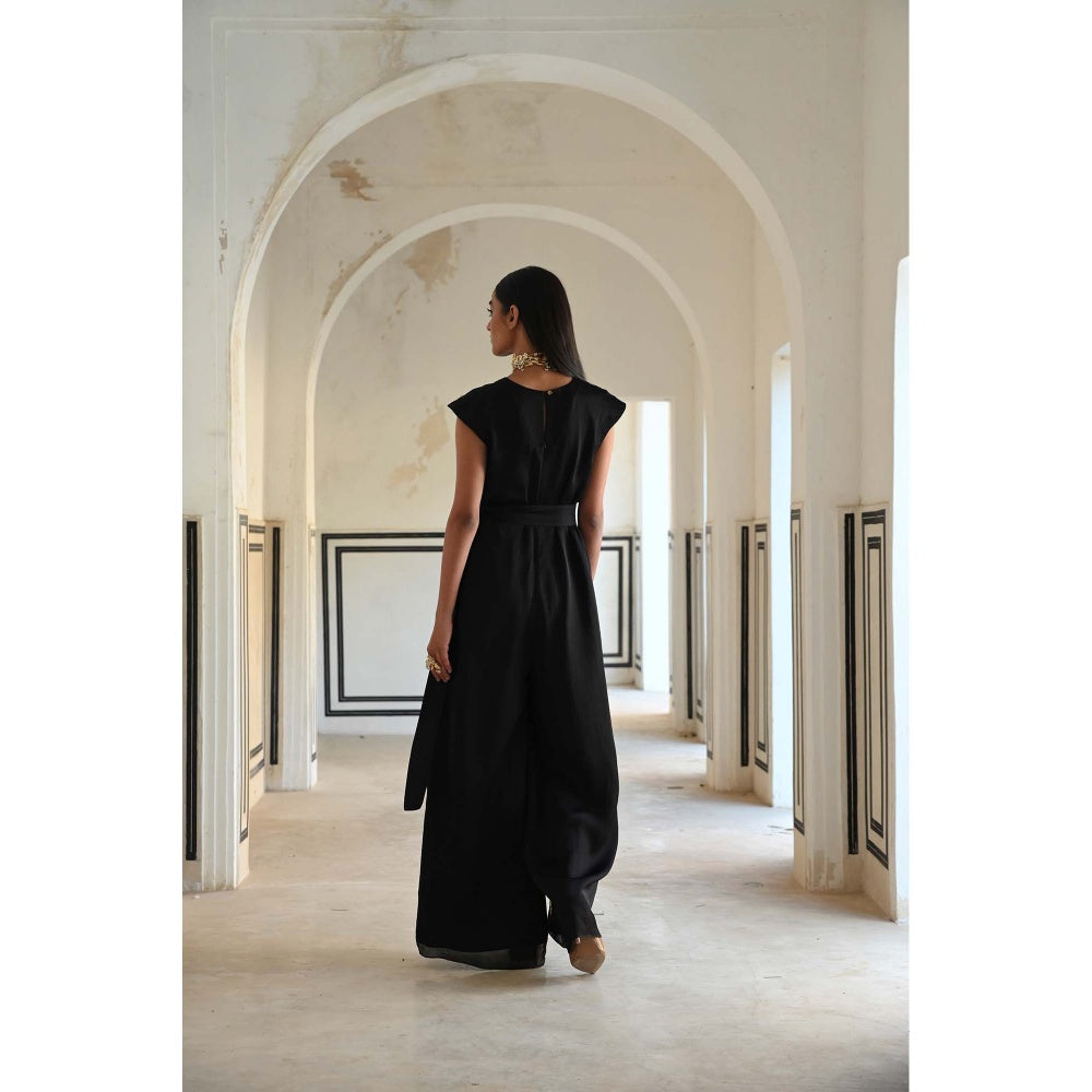 Ease Clothing Black Big Butti Embroidered Loose Jumpsuit with Belt (Set of 2)