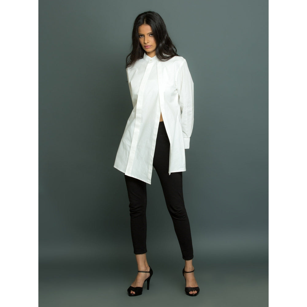 Echke Top with Flap Feature