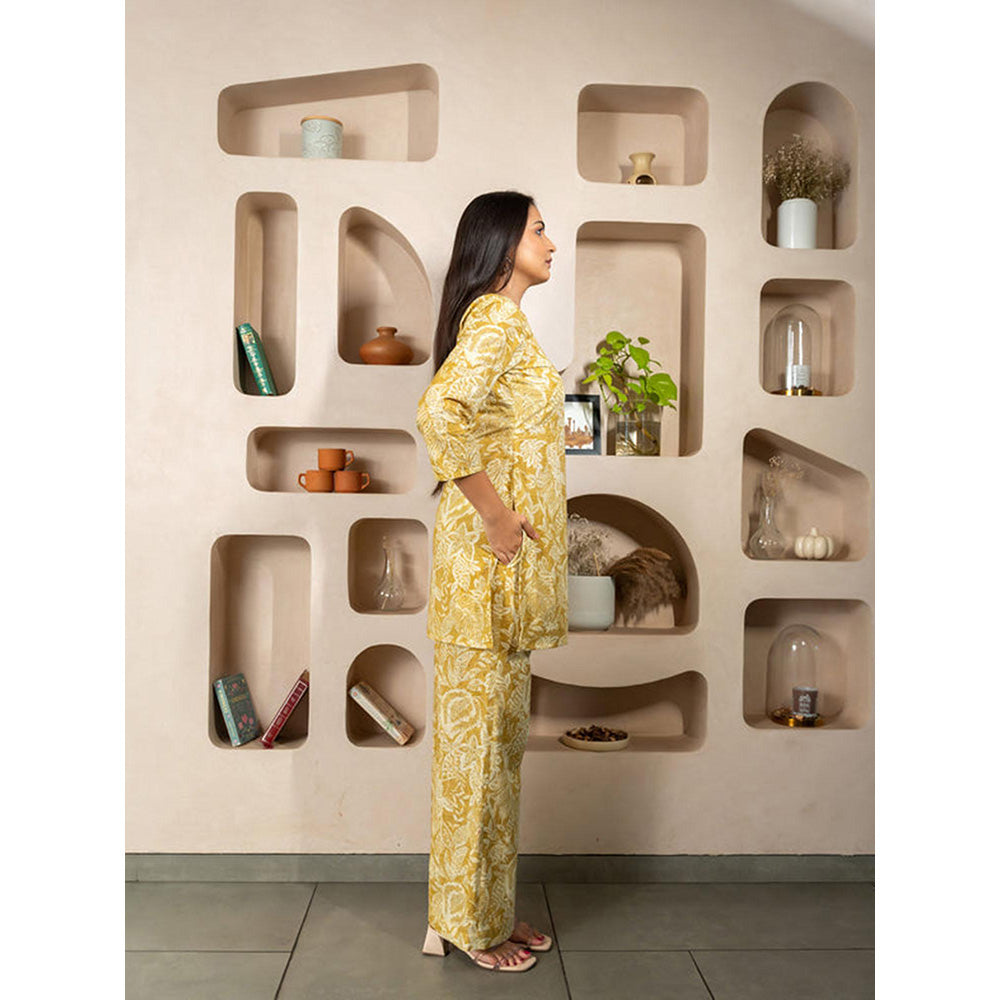 EESHA GUPTA Floral Schifli Co-Ord (Set of 2)