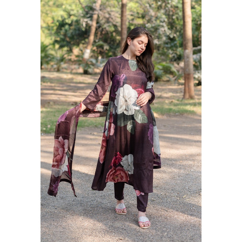 ETAR Zwain Kurta with Pant and Dupatta (Set of 3)