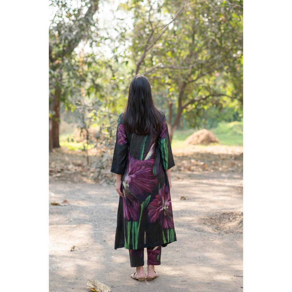 ETAR Variant Floral Print Kurta and Pant (Set of 2)