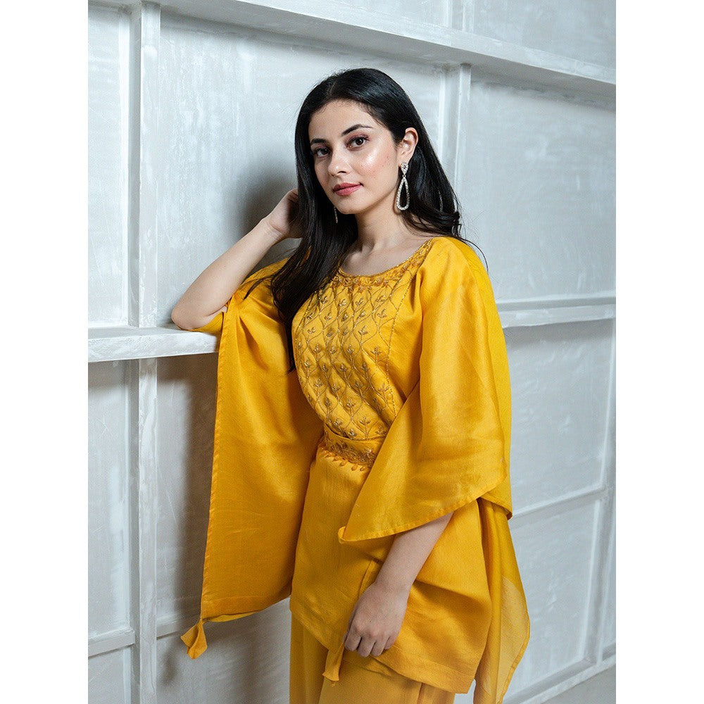 ewaz Yellow Embroidered Short Kaftan with Belt ( Set of 3 )