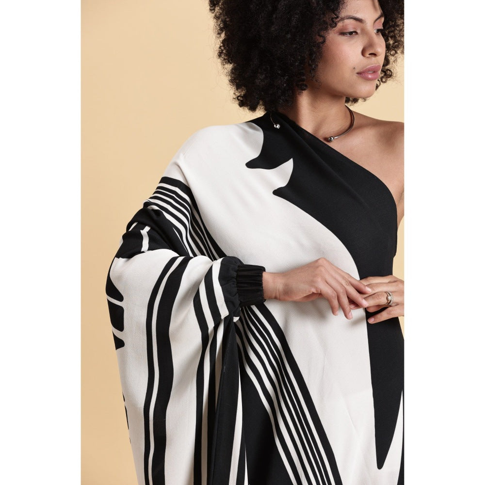 Fawn 24 White Monochrome Muse Kaftan Dress