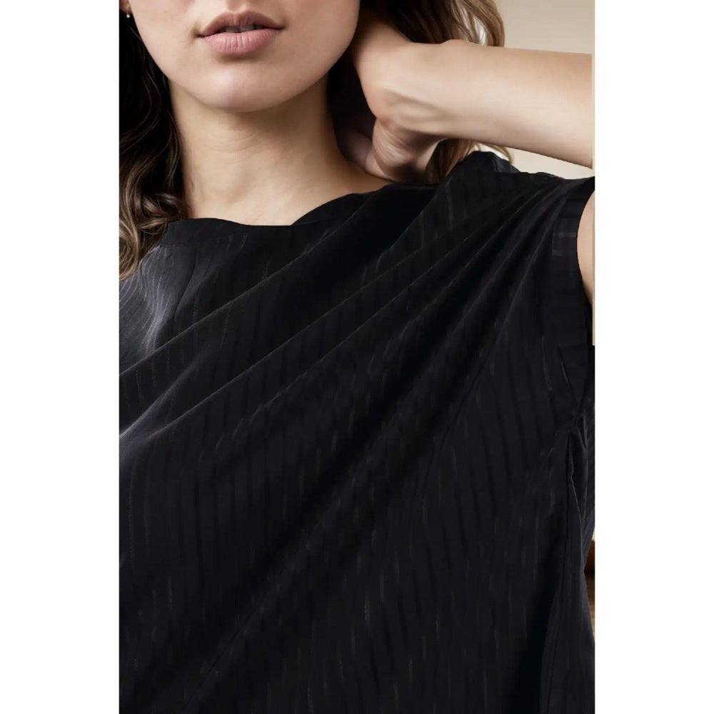 Fawn 24 Navy Blue Shadow Top