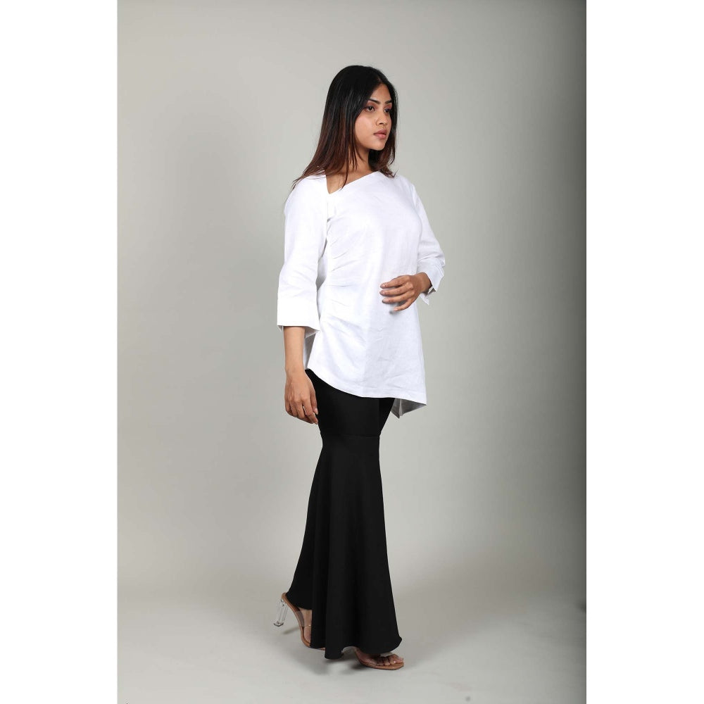 Fawn 24 White Ruched Top