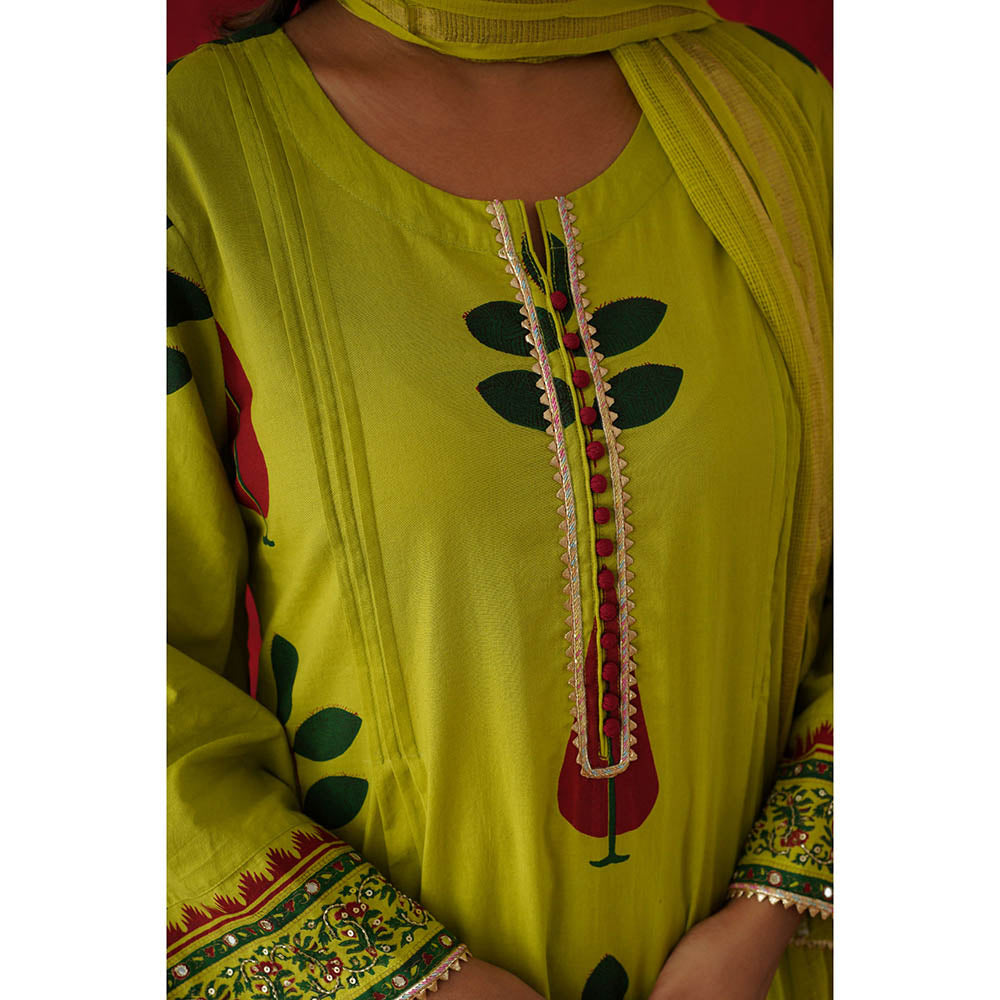 GANGA GRACE Women Cotton Printed Green Kurta with Pant and Dupatta
