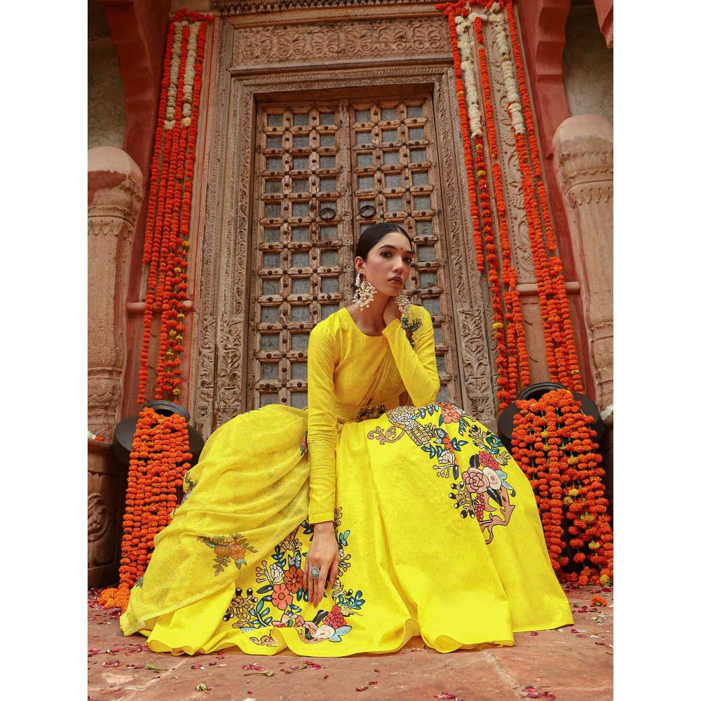 Gazab By Miku Kumar Yellow Sabia Drape Anarkali with Belt (Set of 2)