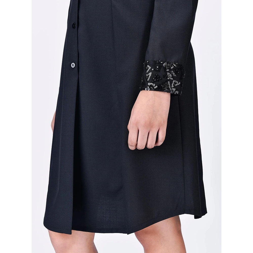 Genes Lecoanet Hemant Women Wool Blend Collar Neck Embellished Shirt Dress