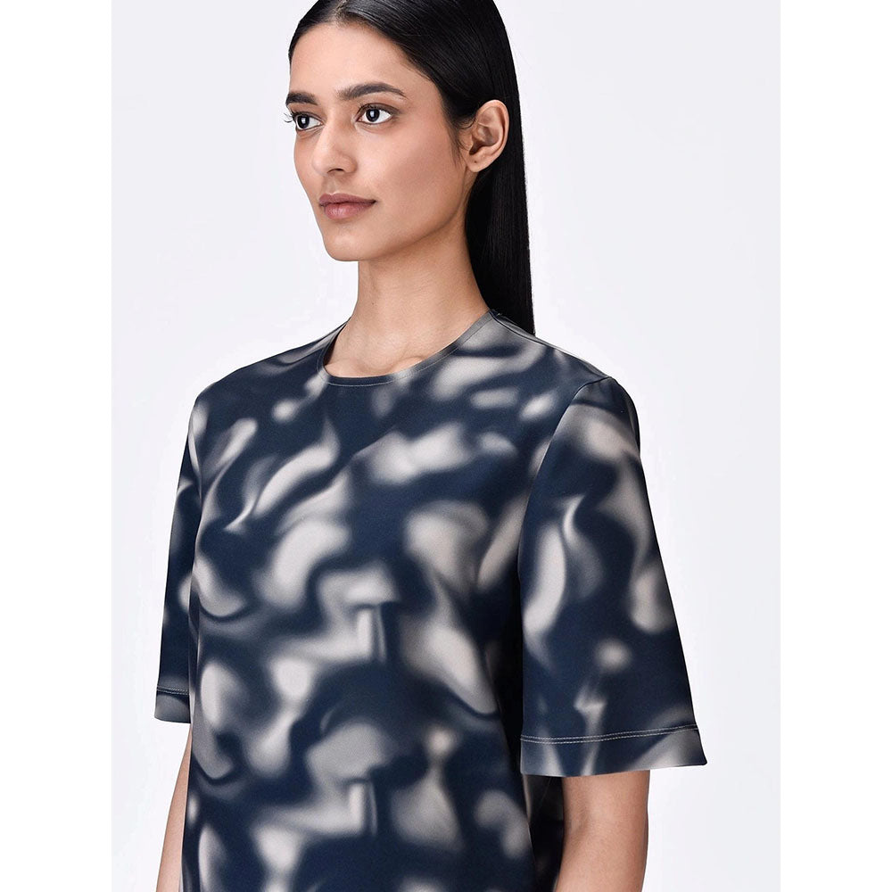 Genes Lecoanet Hemant Women Polyester Crepe Round Neck Dress