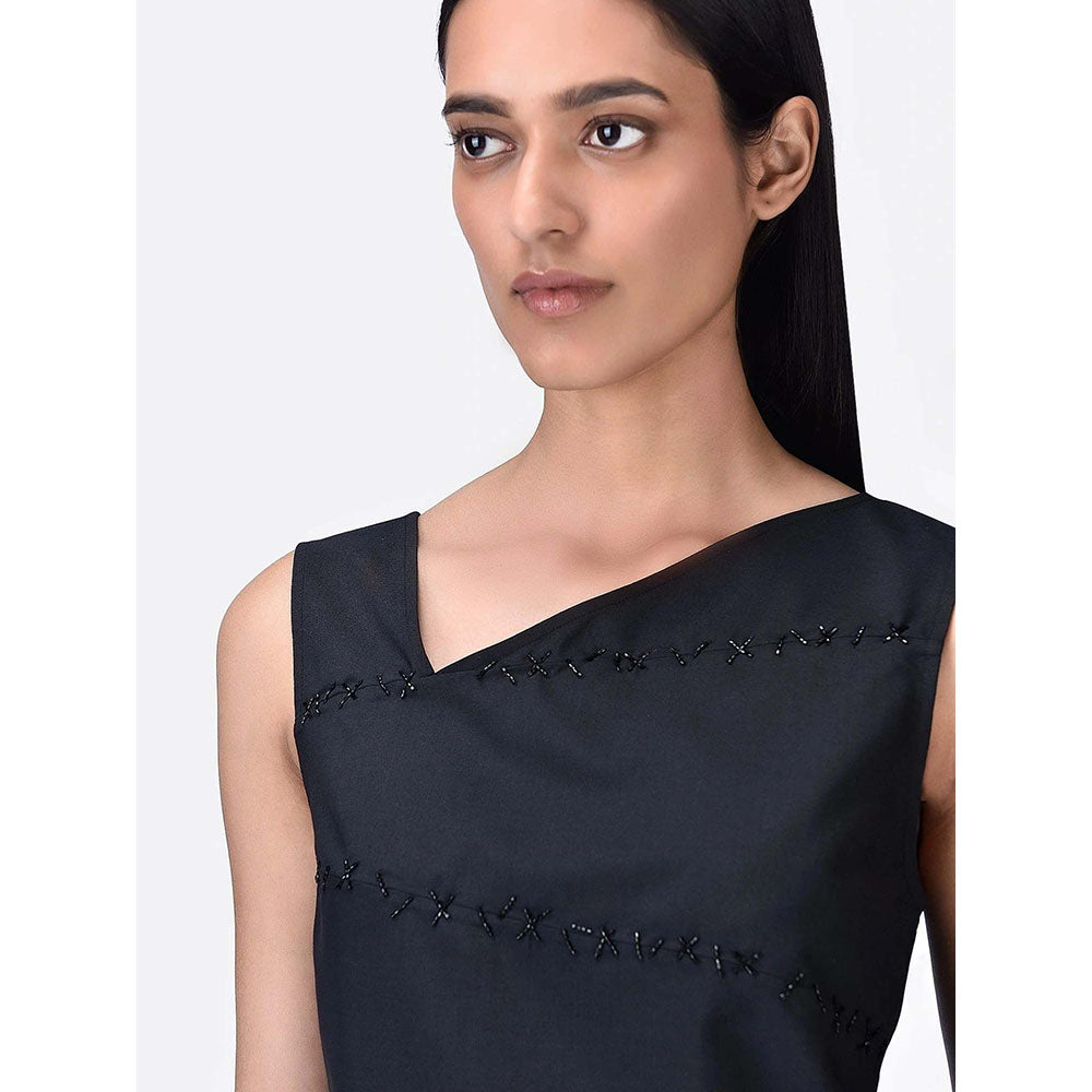 Genes Lecoanet Hemant Women's Embellished Solid Sleeveless Regular Fitted Top