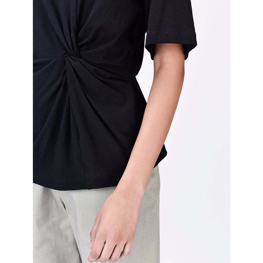 Genes Lecoanet Hemant Women's Cotton Round Neck Solid Half Sleeves Regular Top