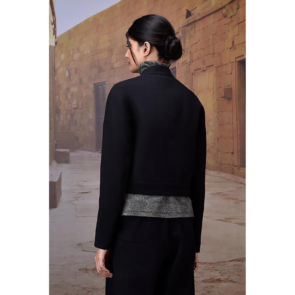 Genes Lecoanet Hemant Black Lycra Solid/Plain Cropped Jacket