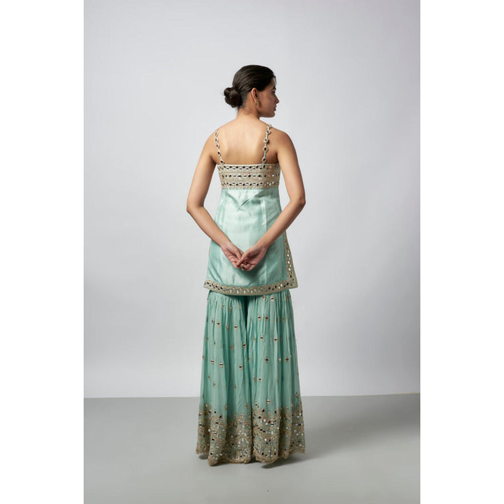 Gopi Vaid Kiah Sharara Set