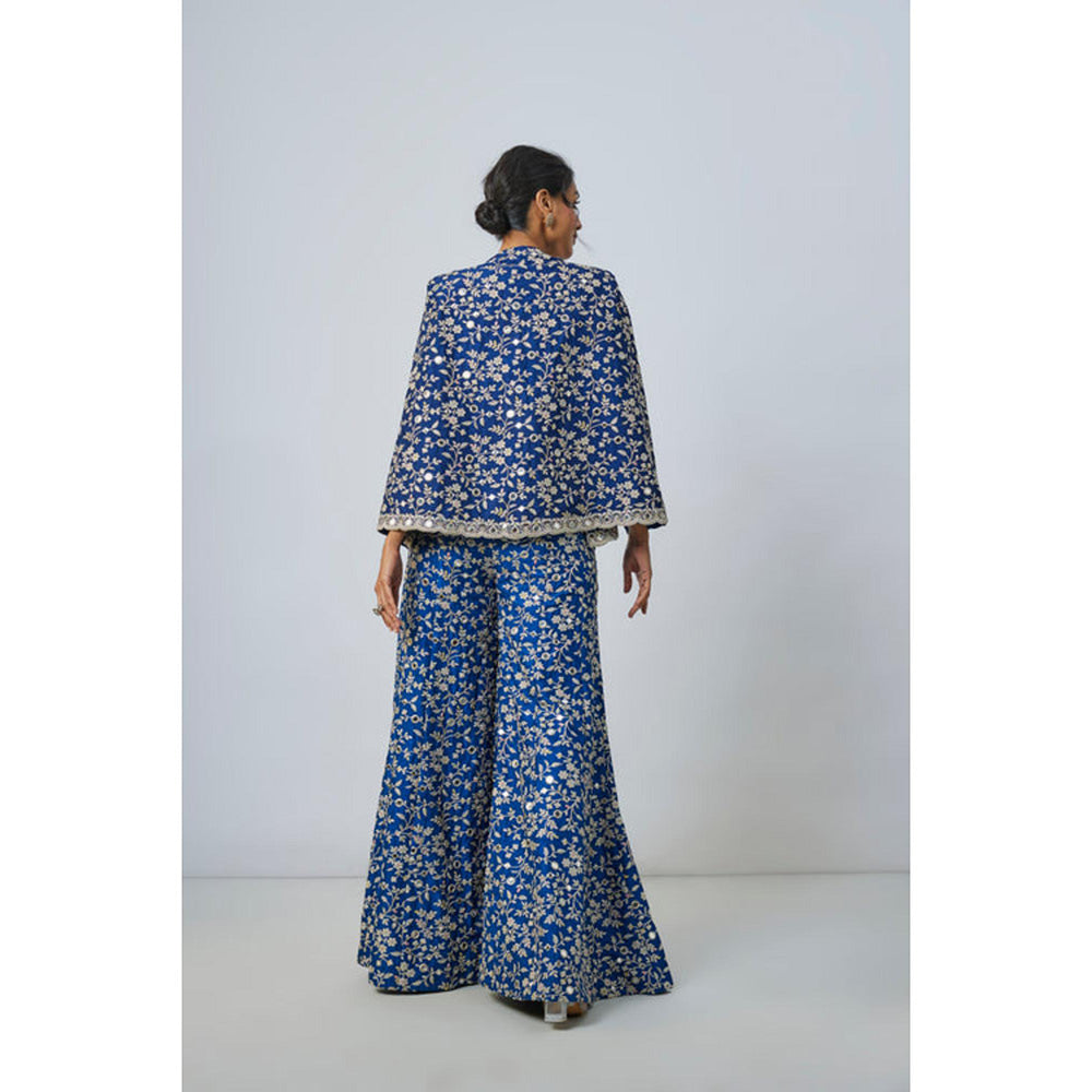 Gopi Vaid Kalki in Dhyeya Pant Set