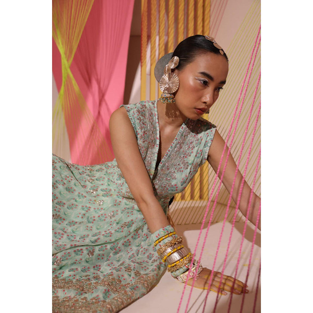 Gopi Vaid Nusrat AG Selvless Dhoti Set