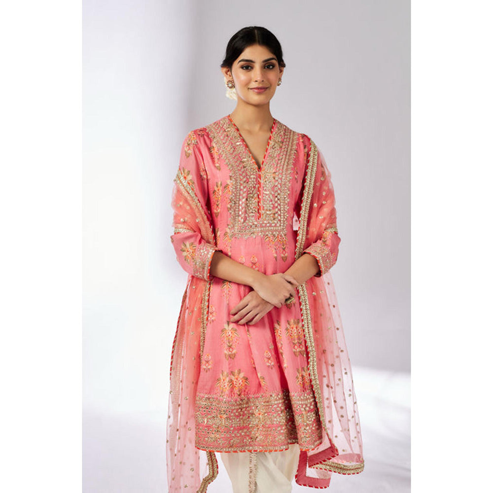 Gopi Vaid Ekta AG Dhoti Set