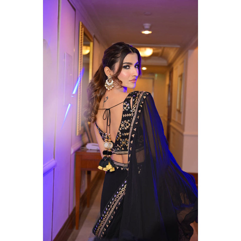 Gopi Vaid Sumaiya Saree with Stitched Blouse