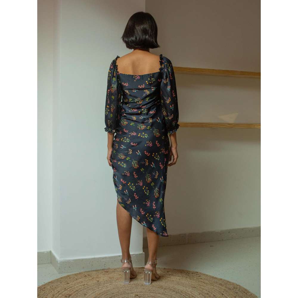 GUAPA Feriha Sweetheart Dress with Asymmetrical Skirt