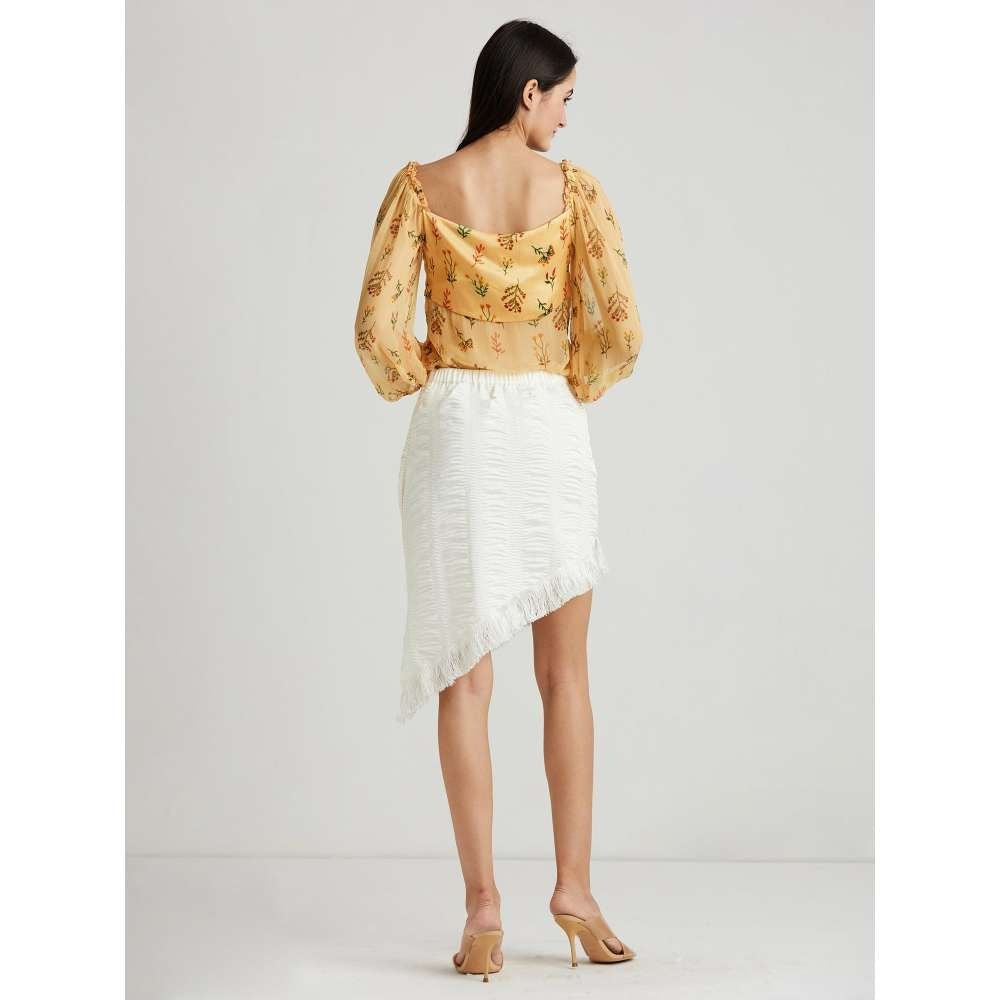 GUAPA Sila Front Knot Sweetheart Blouse