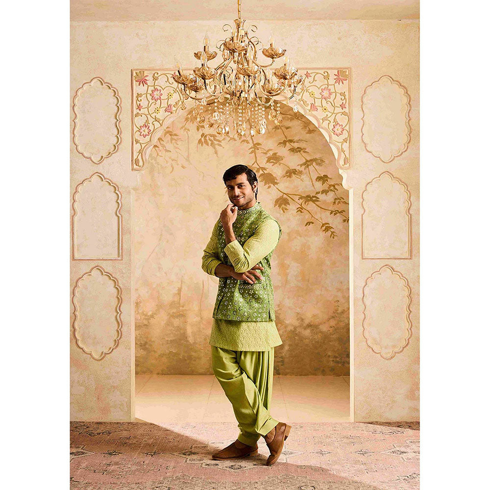 HISTORI Green Kurta with Jacket and Salwar