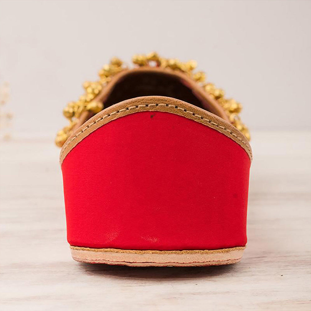 House of Vian Surmya Red Embroidered Juttis