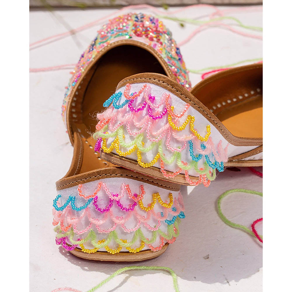 House of Vian Rungrani Multicolor Embroidered Juttis