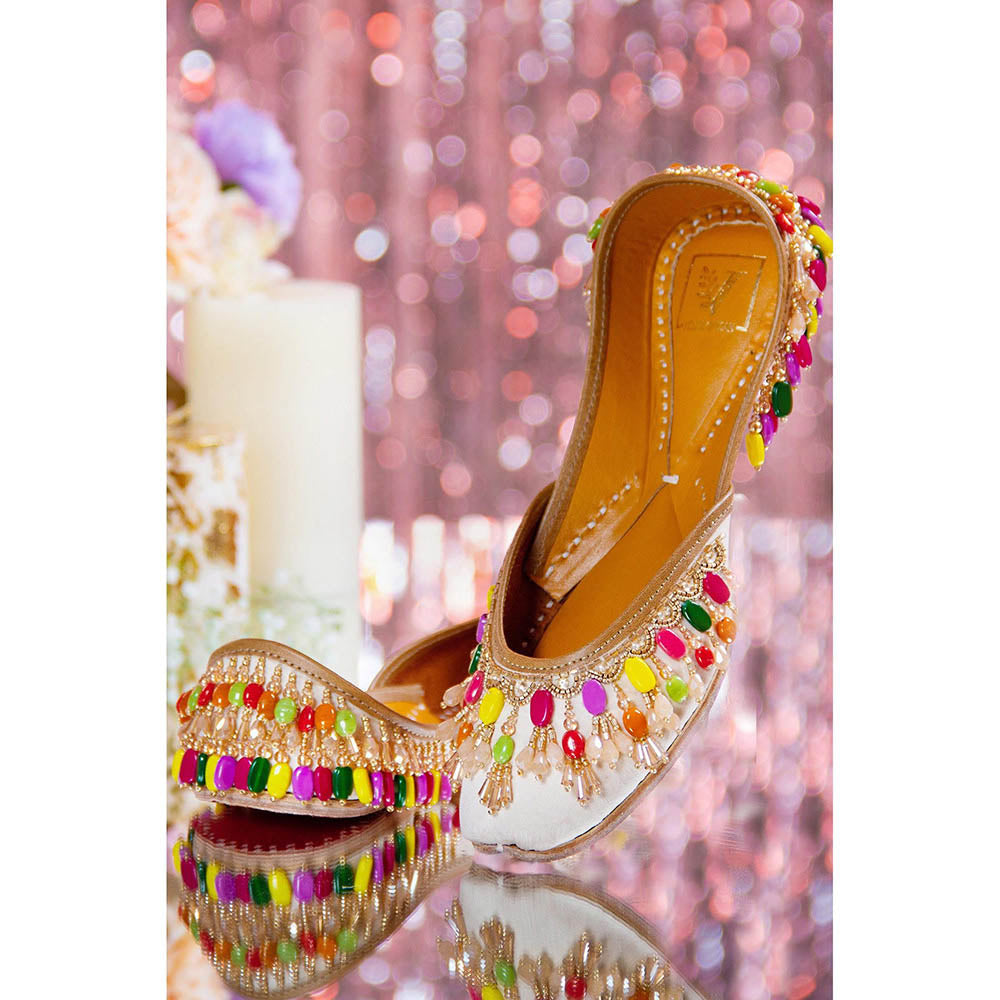 House of Vian Rangmunch Multicolor Embroidered Juttis