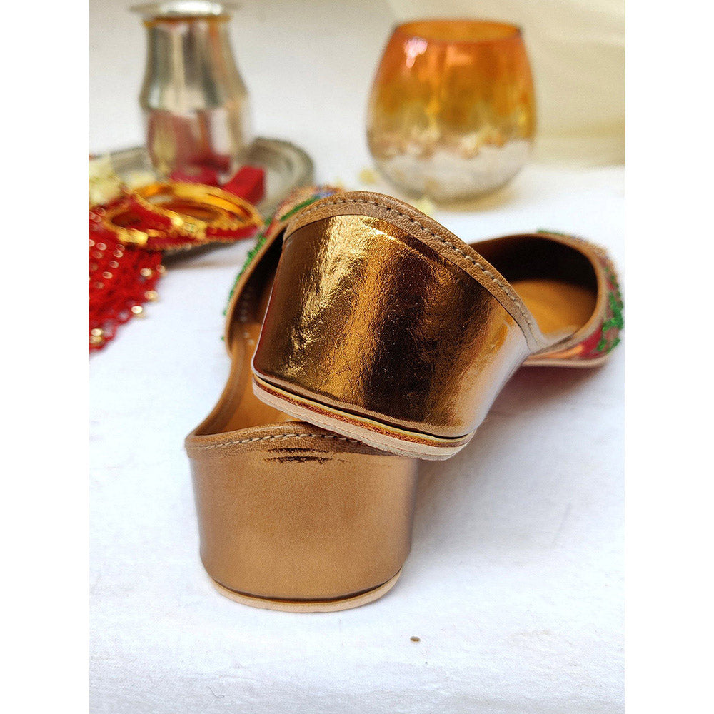 House of Vian Ratkirani Red Embroidered Juttis