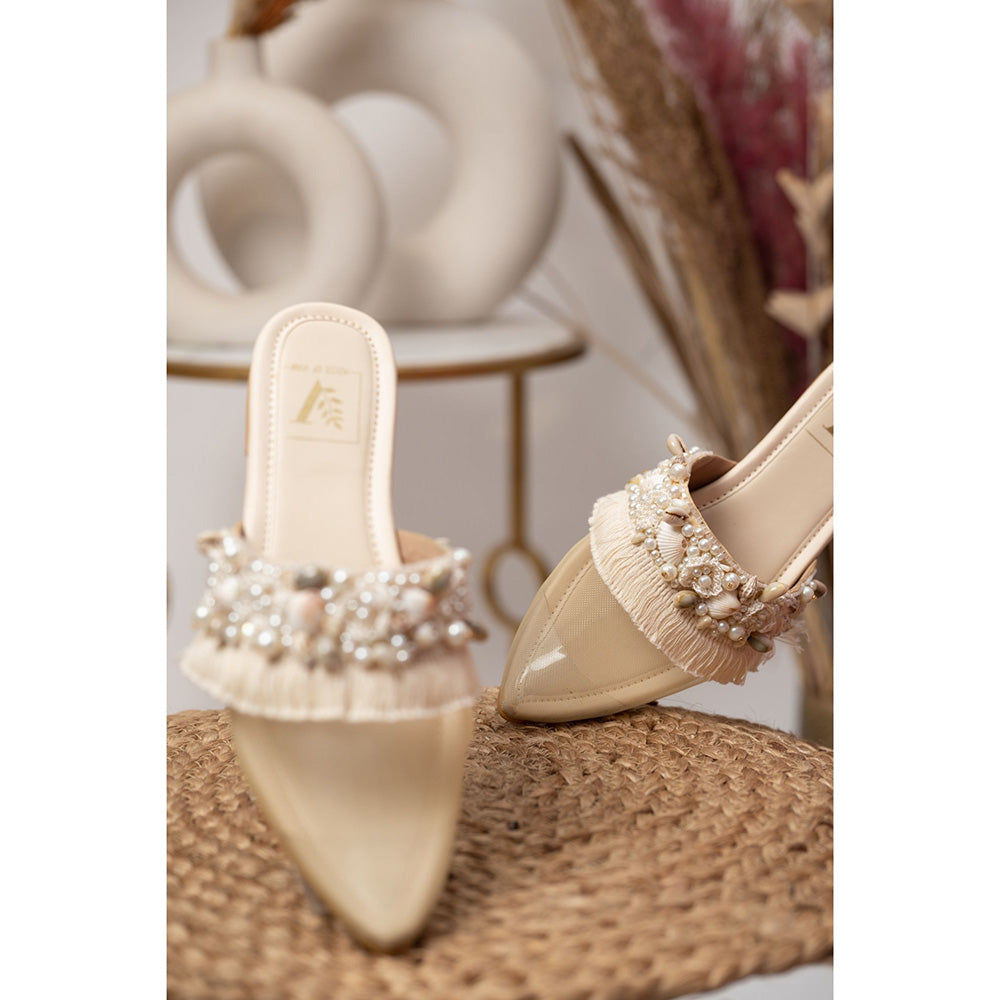 House of Vian Beach Baby Off White Mules