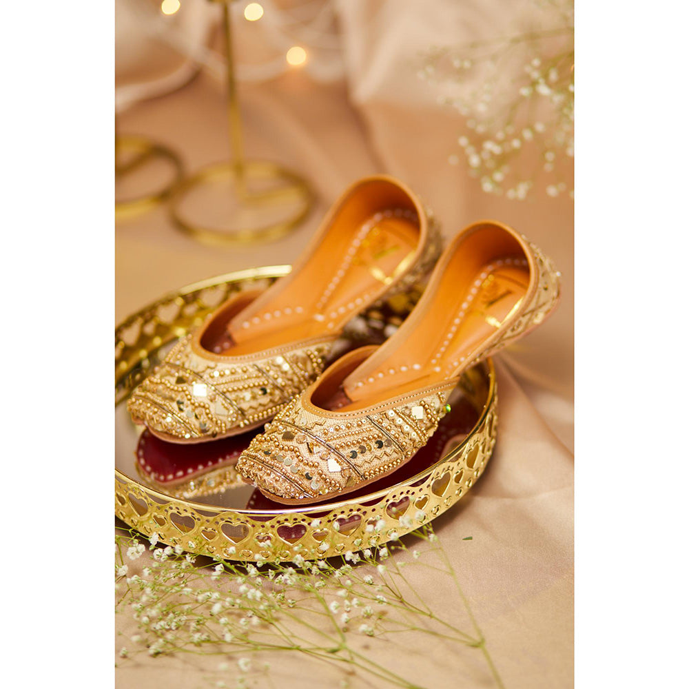 House of Vian Jannat Gold Juttis