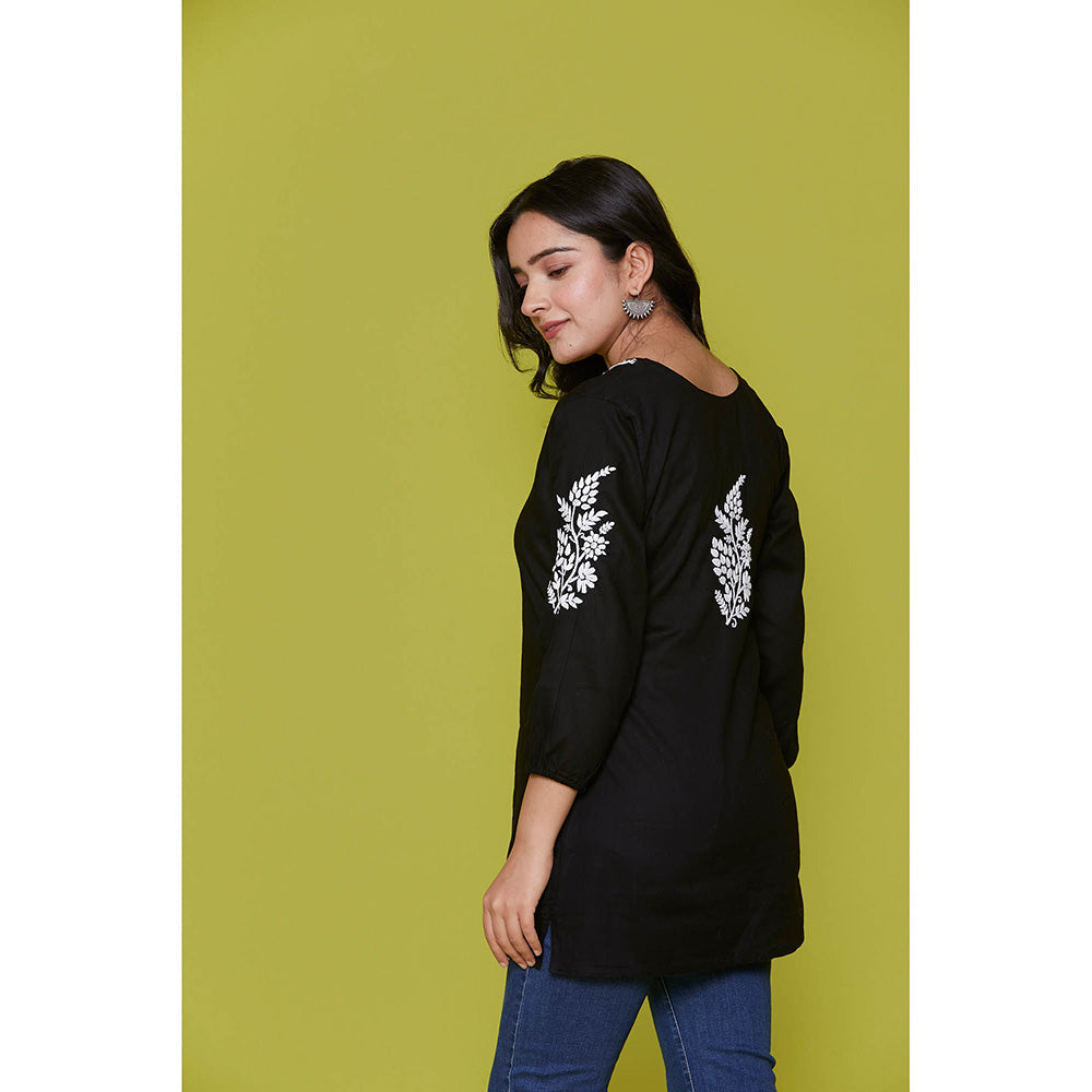 House of Chikankari Cotton Chikankari Womens Short Kurti-Black