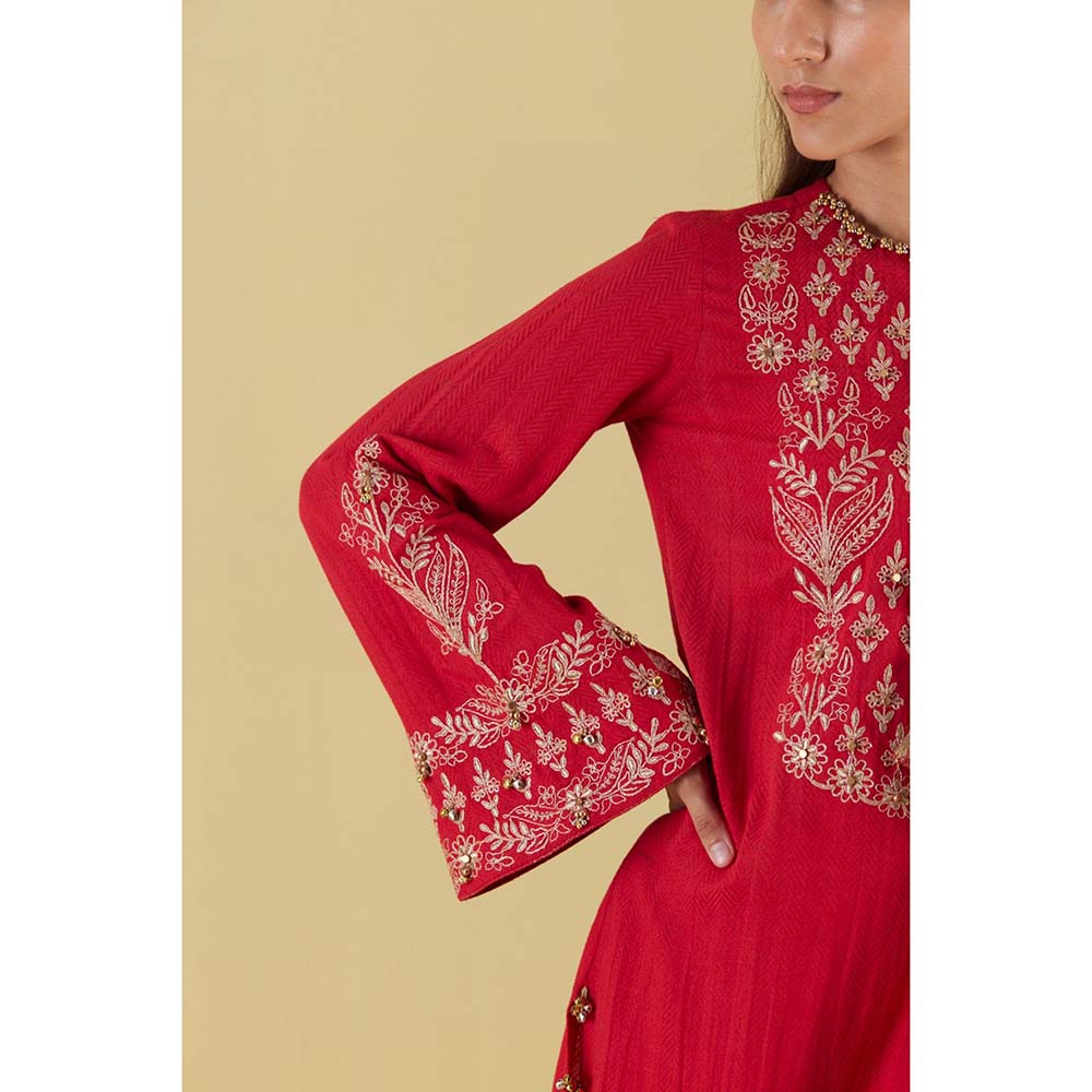 Inej Kashmiri Kurta in Red with Pant (Set of 2)