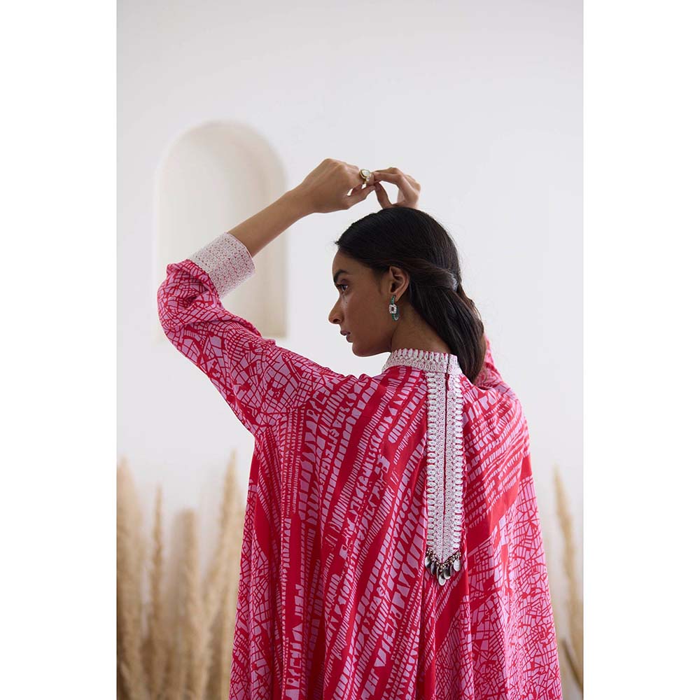 Inej Lakeer Pink Open Drape Cape Kurta with Pant (Set of 2)
