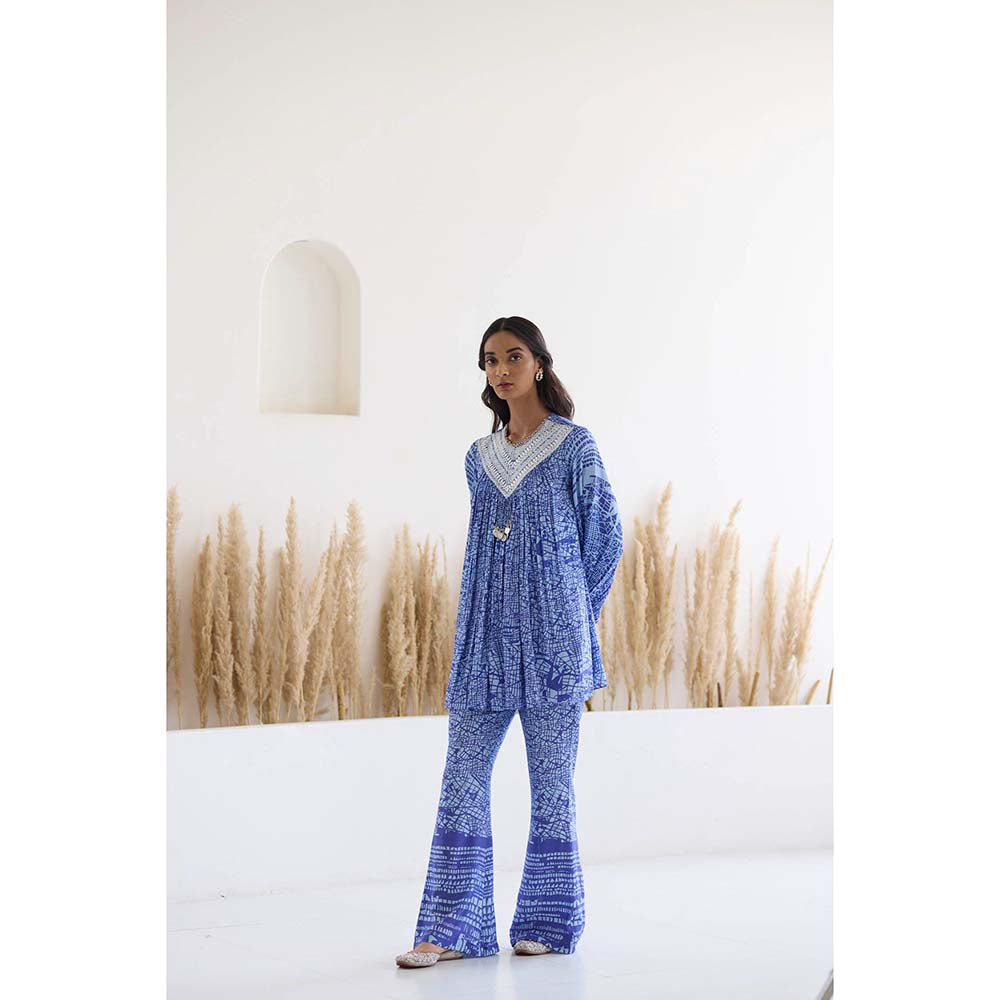 Inej Lakeer Blue Yok Top with Pant (Set of 2)