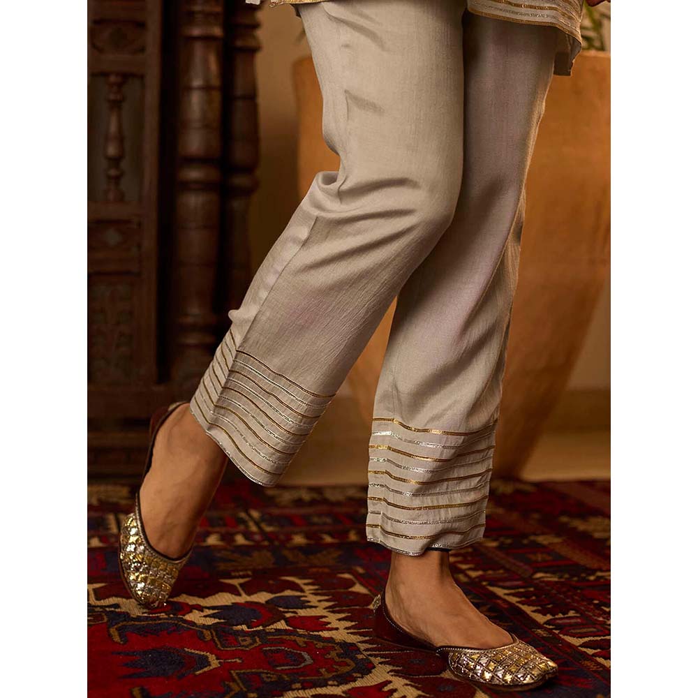 Inej Leher Silver Grey Kashmiri Kurta with Pant (Set of 2)