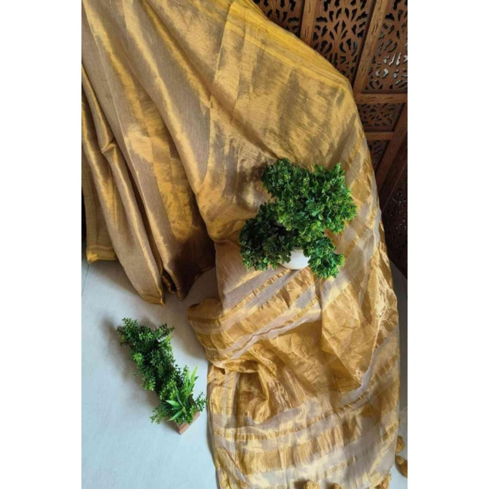 Isadora Life Womens Woven Zari Beige Pre-Draped Saree With Unstitched Blouse