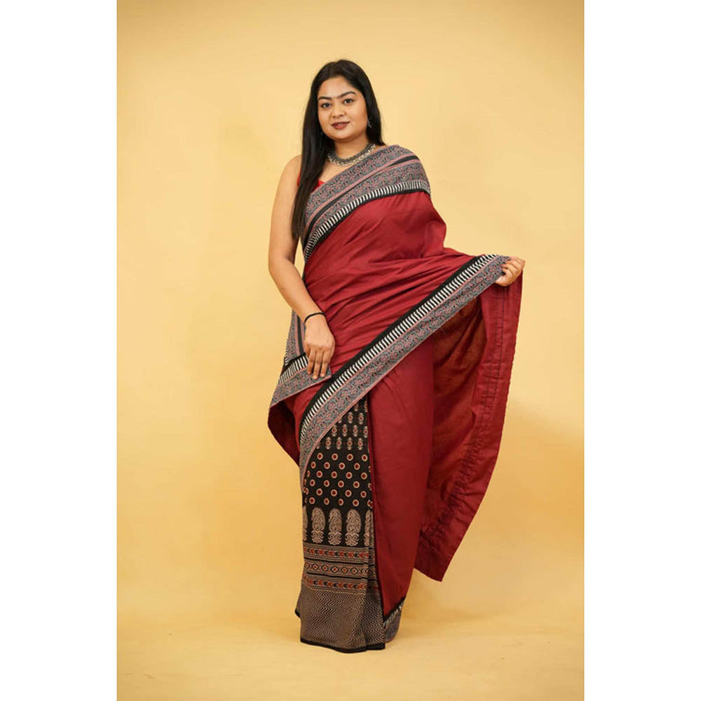 Isadora Life Womens Printed Maroon Pre-Draped Saree with Unstitched Blouse