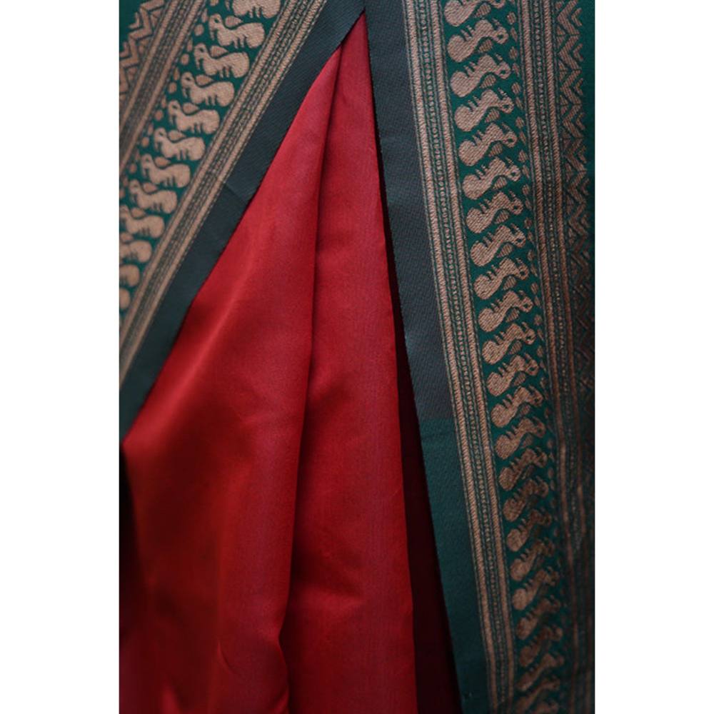 Isadora Life Womens Solid Zari Red Pre-Draped Saree with Unstitched Blouse