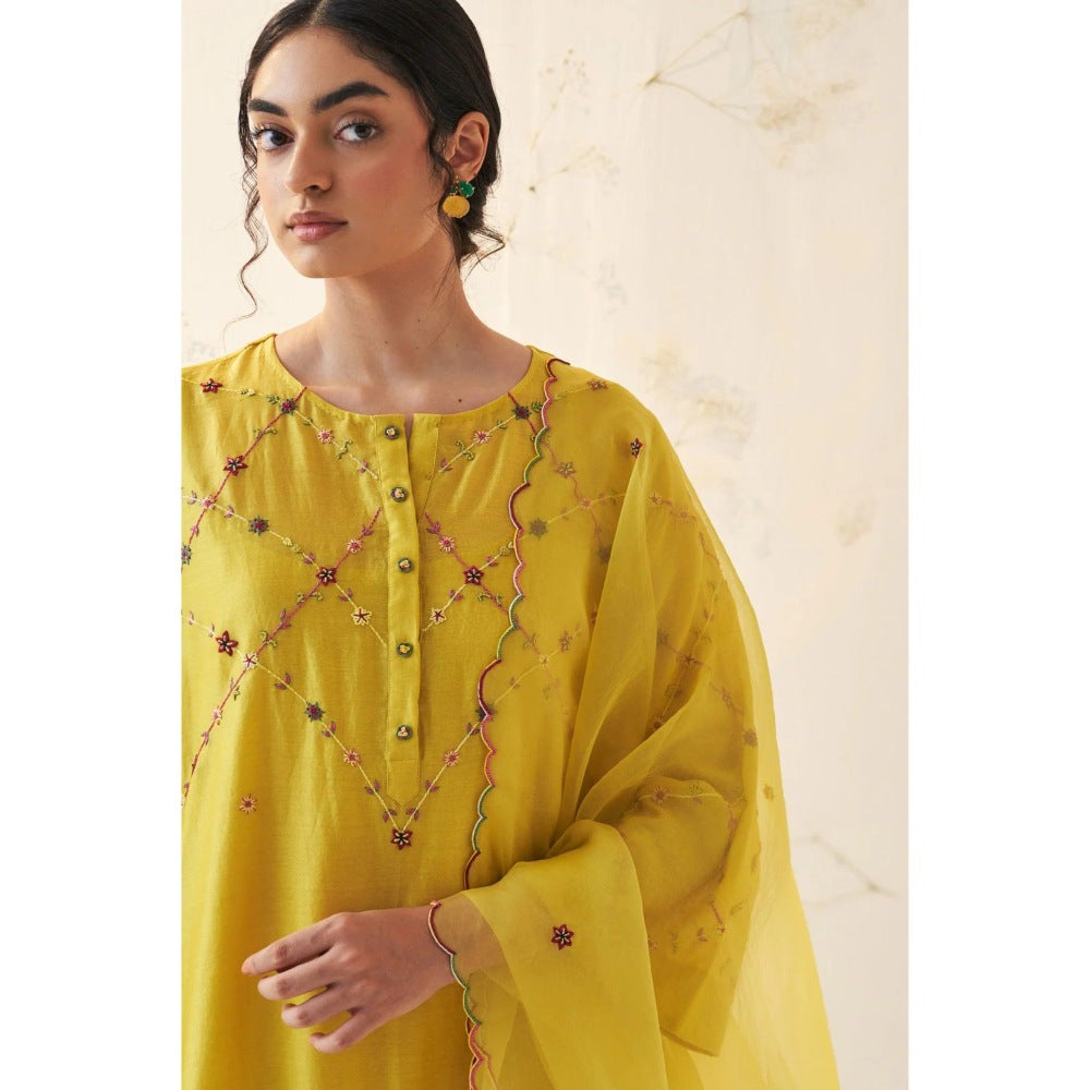 Janki India Yellow Chanderi Kurta with Pant and Dupatta (Set of 3)