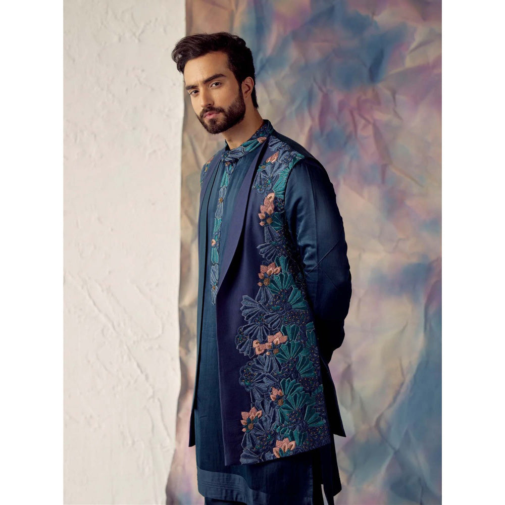 Jatin Malik Portrait In Peacock Blue Shrug (Set of 3)