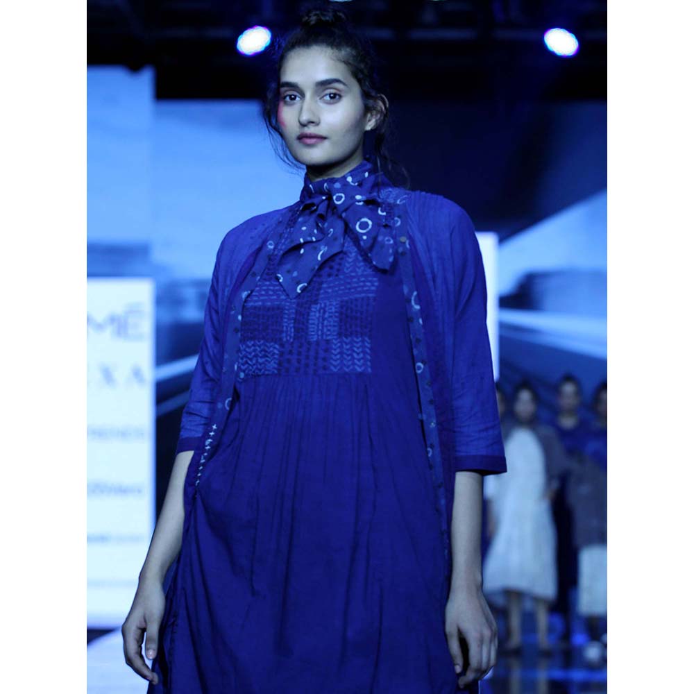 JAYATI GOENKA Blue Solid Shrug