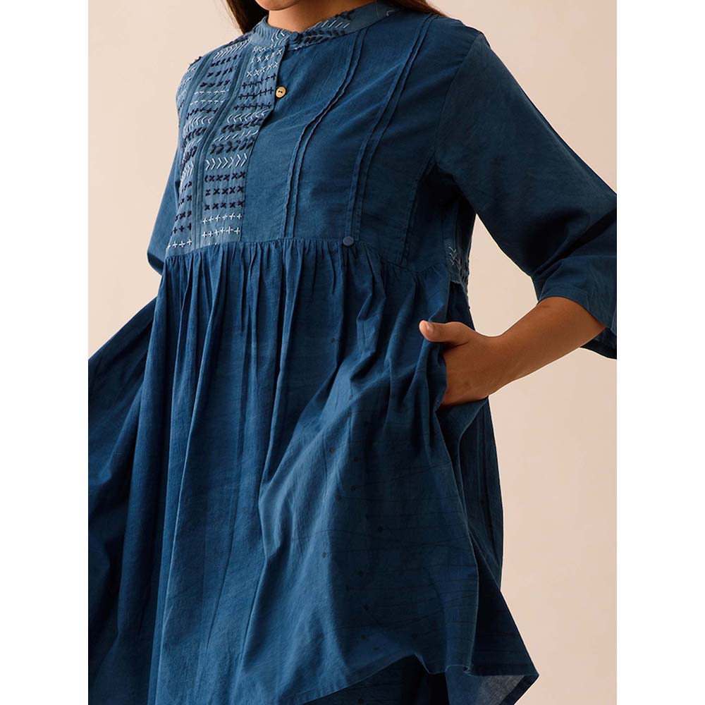 JAYATI GOENKA Blue Solid Kurti