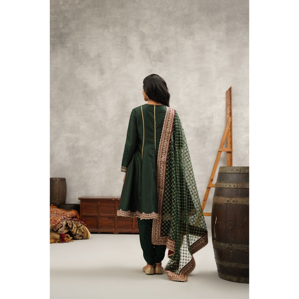 Kapda Dori Green Embroidered Kurta with Dhoti and Dupatta (Set of 3)